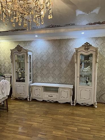 Тепкичтер жана комплекттер: Түз диван, Колдонулган — 4