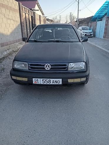 hyundai tibiron: Volkswagen Vento: 1995 г., 1.8 л, Механика — 3
