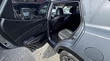 Ssangyong: Ssangyong Tivoli: 2024 г., 1.5 л, Автомат, Бензин, Кроссовер — 6