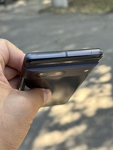 4410: Google Pixel 7, 128 ГБ, цвет - Черный, eSIM — 7