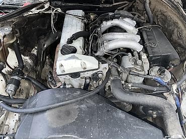 camry 2020: Mercedes-Benz W124: 1989 г., Механика, Дизель, Седан — 1