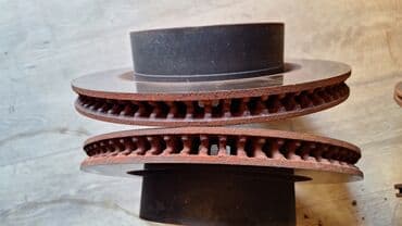 ценник на монеты: Комплект тормозных дисков Lexus 2014 г., Б/у, Оригинал — 4