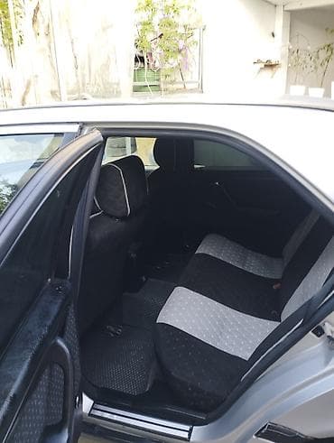 matiz 2007: Mercedes-Benz C-Class: 1995 г., 1.8 л, Ручные, Газ, Седан — 5