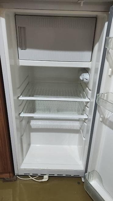 iphone sr: Холодильник Avest, Однокамерный — 3
