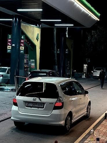 амаз фит: Honda Fit: 2001 г., 1.3 л, Автомат, Бензин, Хэтчбэк — 8