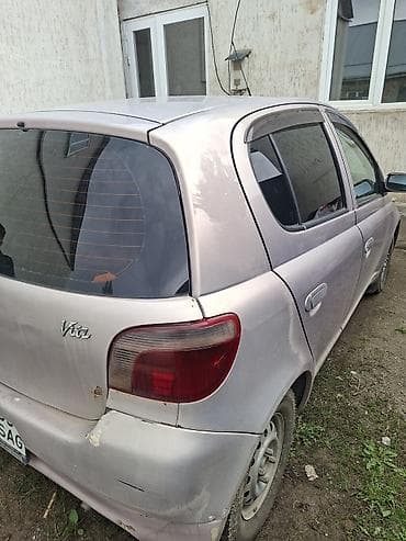 линолеум для авто: Toyota Vitz: 2001 г., 1 л, Автомат, Бензин, Хэтчбэк — 3
