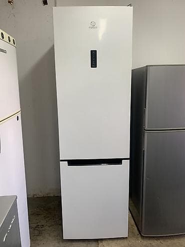 Холодильник Indesit, Б/у, Двухкамерный, Total no frost, 60 * 195 * 60