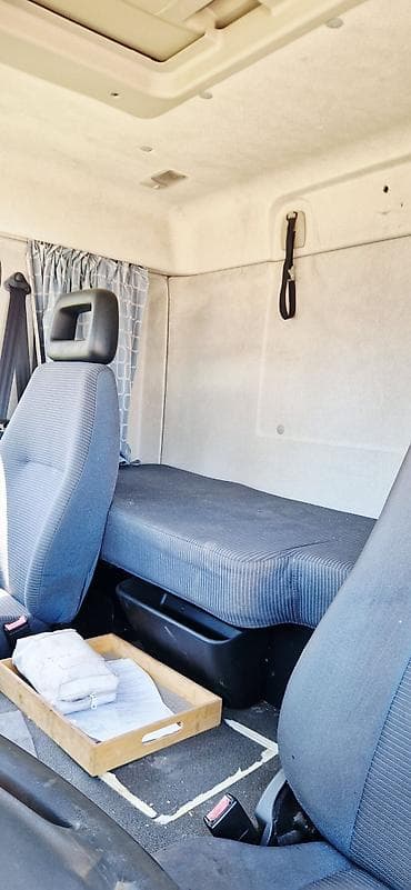 старый тольчок: Грузовик, Volvo, Дубль, 7 т, Б/у — 6