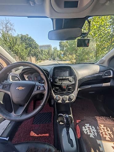 mini kooper: Chevrolet Spark: 2019 г., 1 л, Хэтчбэк — 5
