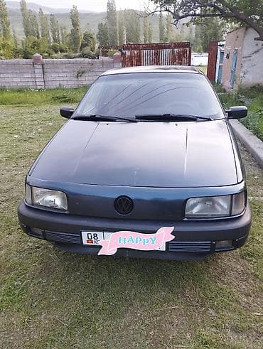 Volkswagen Passat: 1994 г., 1.8 л, Механика, Бензин, Седан