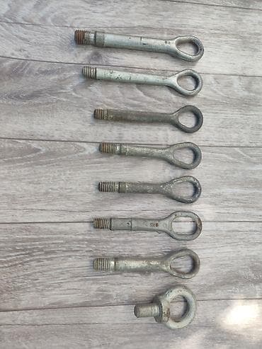 Продаю крюк буксировочный в оригинале. по 1000 сом 1 шт