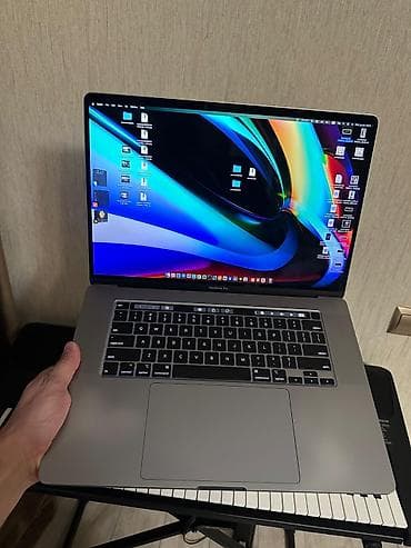 macbook apple: Для программирования, Б/у, Intel Core i9, ОЗУ, RAM: 32 ГБ — 4