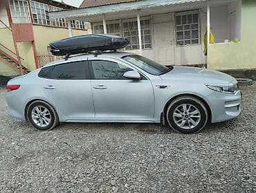 малометражки авто: Kia K5: 2017 г., Седан — 1
