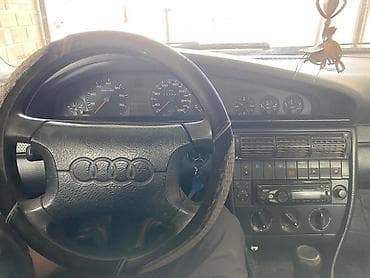 1994: Audi 100: 1994 г., Седан — 5