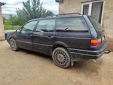 Volkswagen Passat Variant: 1990 г., 1.8 л, Механика, Бензин, Универсал — 3
