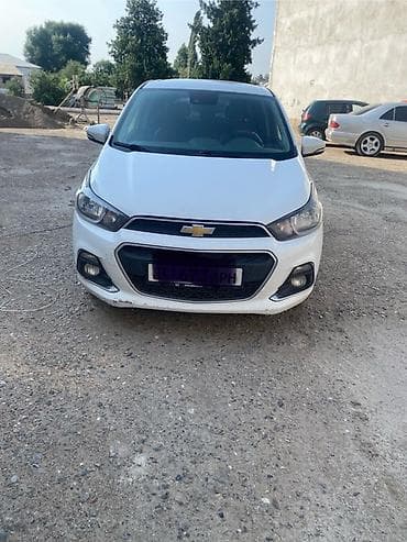 Chevrolet Spark: 2017 г., 1 л, Автомат, Бензин, Хетчбек — 1