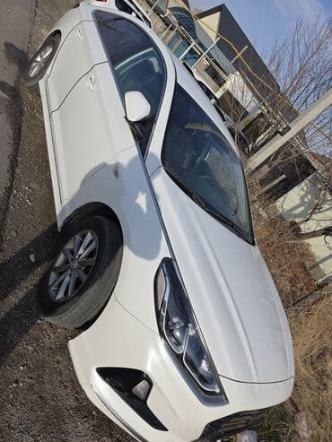 купить малибу в бишкеке: Белый седан с современным дизайном и выразительной оптикой. Основные — 2