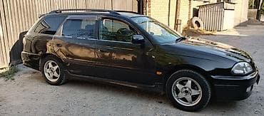 жак бу: Продаётся универсал с правым рулём, Toyota caldina чёрный цвет — 3