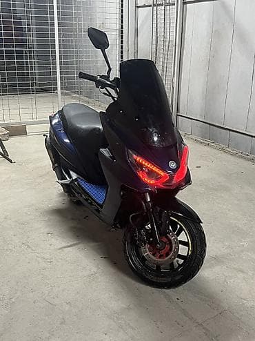 3s yamaha: Макси-скутер Yamaha, 160 куб. см, Бензин, Б/у — 1