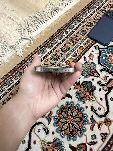 Техника и электроника: Звоните по ватсап! IPhone 15 Pro (Titanium,) 87% акб 256 гб Идеальное — 5