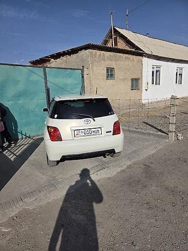 opel astra gtc: Toyota Ist: 2004 г., Автомат, Бензин, Хэтчбэк — 4