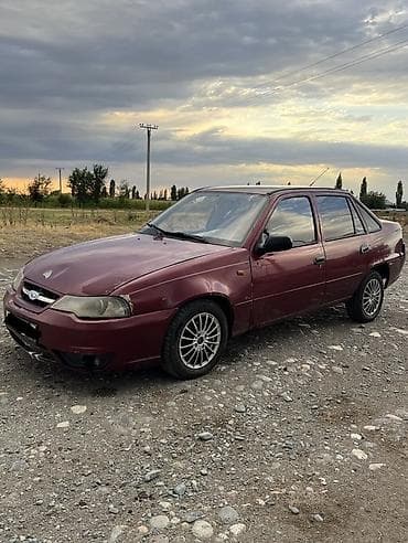 Daewoo Nexia: 2010 г., 1.5 л, Механика, Бензин, Седан