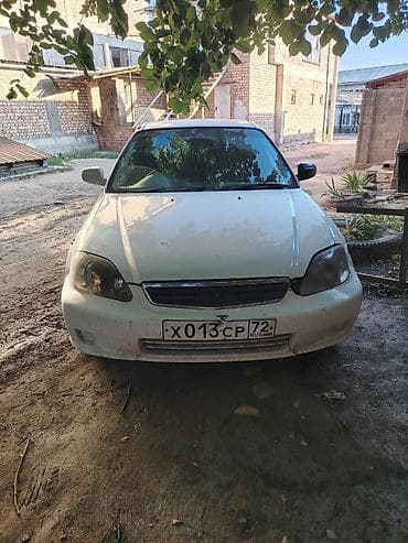 Honda Civic: 1997 г., Бензин, Седан — 4