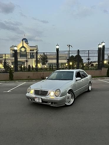 Mercedes-Benz E-Class: 2000 г., 4.3 л, Автомат, Бензин, Седан