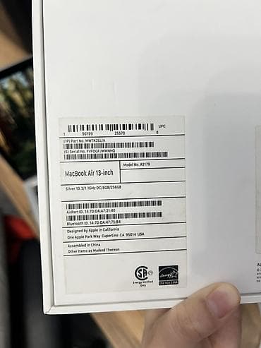 microsoft surface studio: MacBook Air 13" (модель A2179), цвет Silver. Характеристики: - — 2