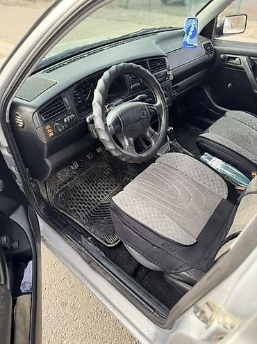 голф жета: Volkswagen Golf: 1996 г., 1.8 л, Ручные, Бензин, Универсал — 9