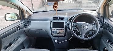 e60 bmw: Toyota Ipsum: 2003 г., 2.4 л, Автомат, Бензин, Минивэн — 2