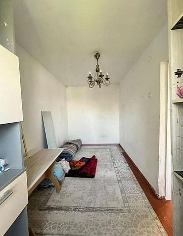 104: Продается 3х комнатную квартиру Адрес: 9 мкр Серия: 104 Этаж/: 4/4 — 1