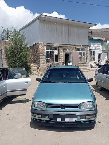 forester 2022: Volkswagen Golf: 1993 г., 1.8 л, Механика, Бензин, Хэтчбэк — 1