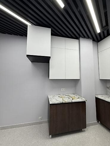 Мебель: Кухонный гарнитур в современном минималистичном стиле - Планировка — 3