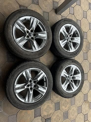 x 5: Литые Диски R 19 Toyota, Комплект, отверстий - 5, Б/у — 1