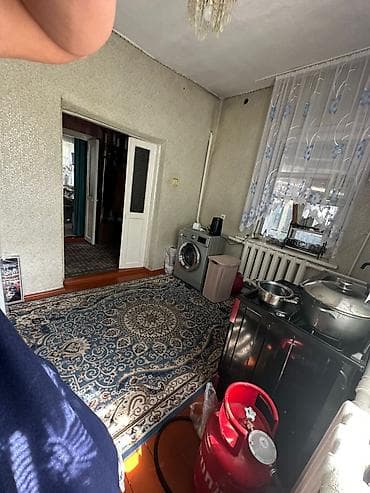 дом кировское: 🏡 Продается дом в тупике Логвиненко ▪️ 3 комнаты ▪️ Площадь: 64 м² ▪️ — 3