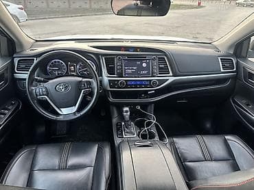 7 места машина: Toyota Highlander: 2019 г., 3.5 л, Автомат, Бензин, Кроссовер — 10