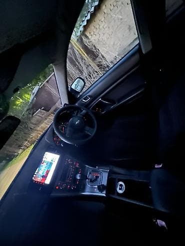 Subaru Legacy: 2004 г., 2 л, Автомат, Седан — 6