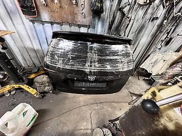 Крышка багажника Toyota, Оригинал — 2