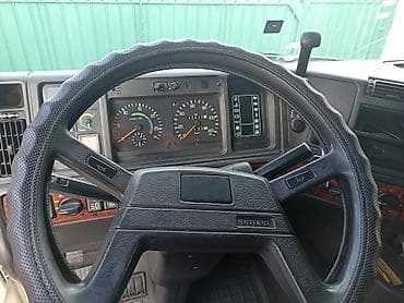 кормушки для животных: Тягач, Volvo, Без прицепа — 5