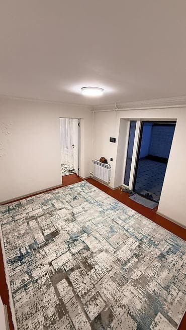 Үйлөр: 🏡 **Продается кирпичный Дом Район: ж/м Ак-Орго, Бишкек 🛏️ 4 комнаты — 9