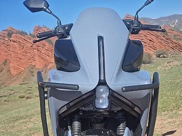 Макси-скутер Yamaha, 200 куб. см, Бензин, Б/у — 2