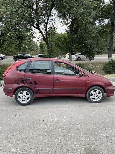 byd e6: Nissan Almera Tino: 2000 г., 2 л, Автомат, Бензин, Хэтчбэк — 4