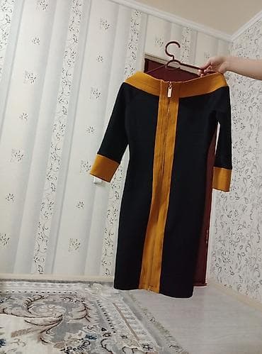 офисная одежда: Повседневное платье, Трикотаж, S — 1