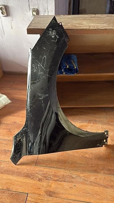 доработка: Передние крылья автомобиля (левое и правое), металлические. - — 2