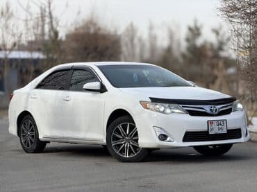 Toyota Camry: 2013 г., 2.5 л, Автомат, Гибрид, Седан