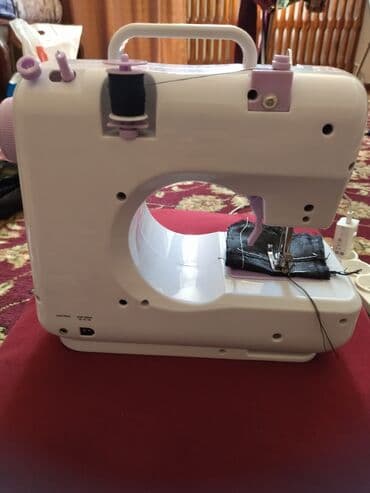 Продаю швейная машина