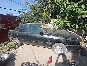 Audi 80: 1989 г., 1.8 л, Кол менен иштөөчү, Бензин, Седан — 4