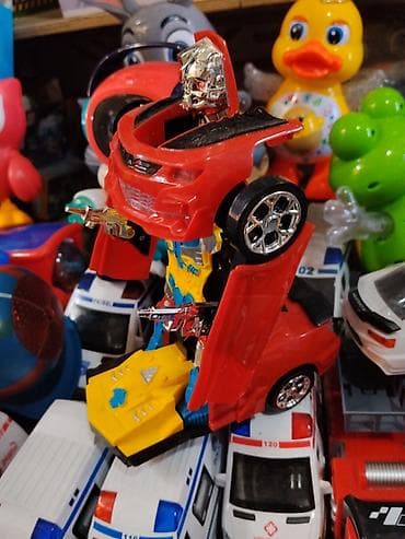 Игрушка-трансформер «Автомобиль-робот» - Яркий пластиковый — 2