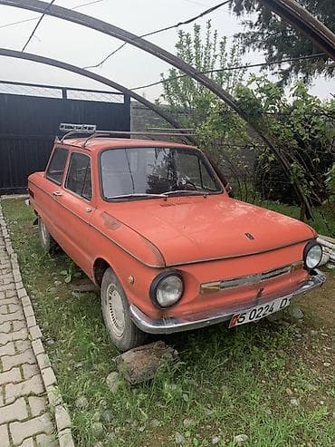 зикир авто: ЗАЗ-968 «Запорожец», оранжевый, двухдверный хэтчбек с задним — 4